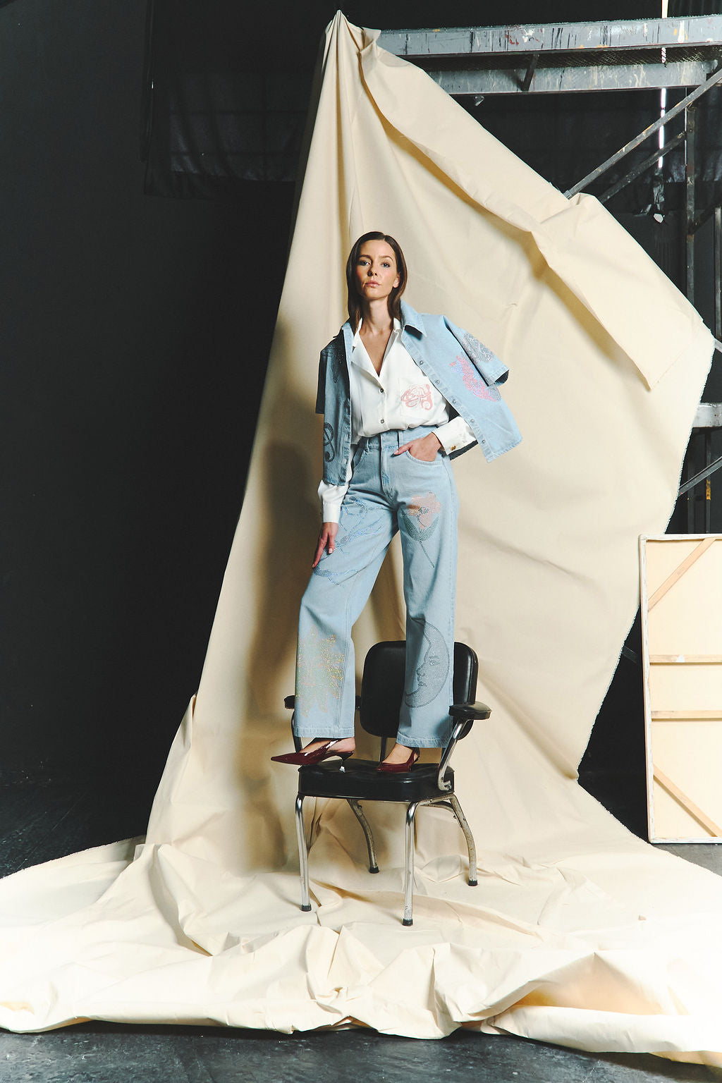 "Universal Things" Crystal Embellished Light Denim Pants