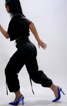 Cargar imagen en el visor de la galería, Cargo Pant &quot;Black&quot;
